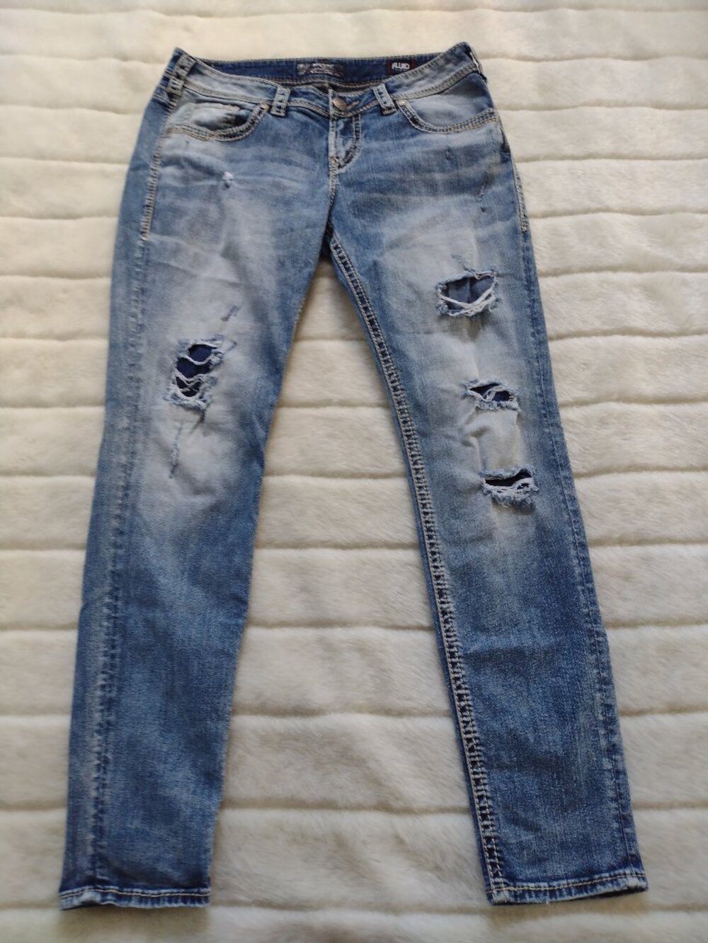 Silver Jeans Women's Boyfriend 29x29 Blue Distressed